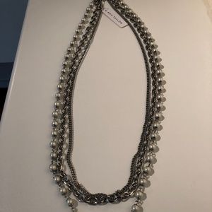 {Ann Taylor} NWT Layered Silver Pearl Necklace